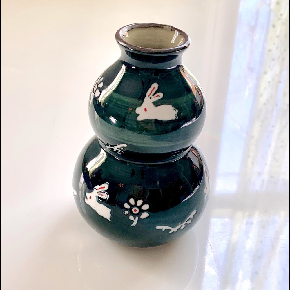Japanese Kutani Style Ceramic Double Gourd Bunny Rabbit Vase